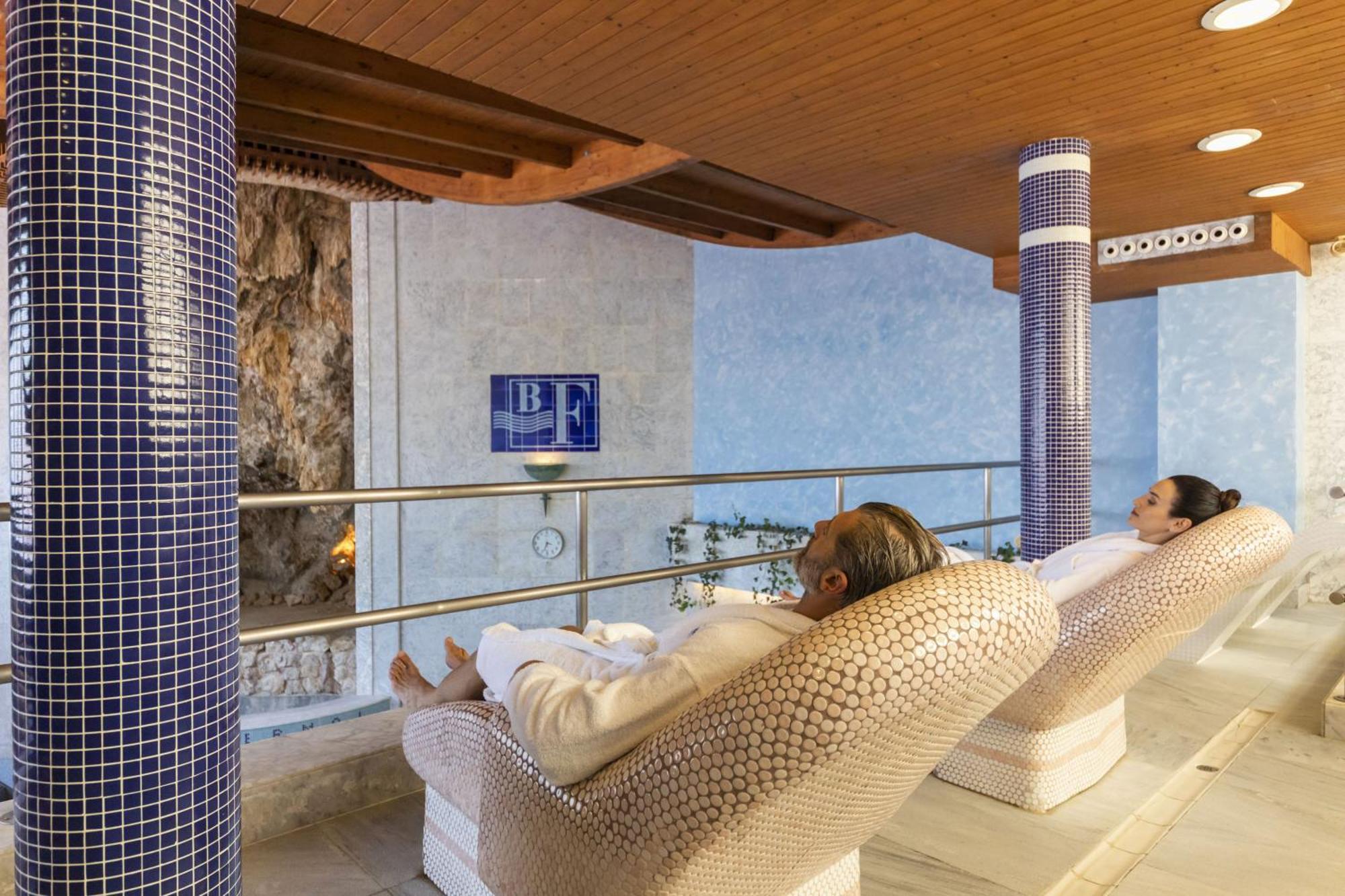 Balneario De - Becquer Resort